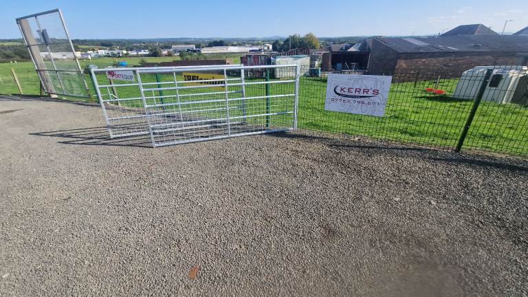 Galvanised 8ft 1/2 mesh field paddock gate farm livestock tractor 