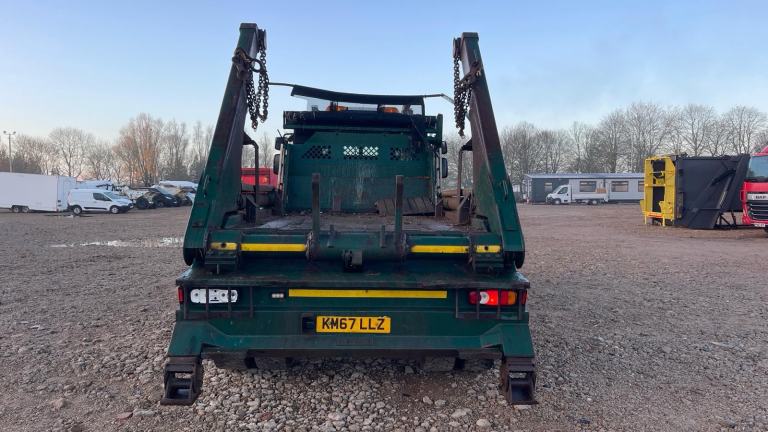 2018 Volvo FL 250 18 TONNE HYVA CHAIN LOADER , 277,541 KM