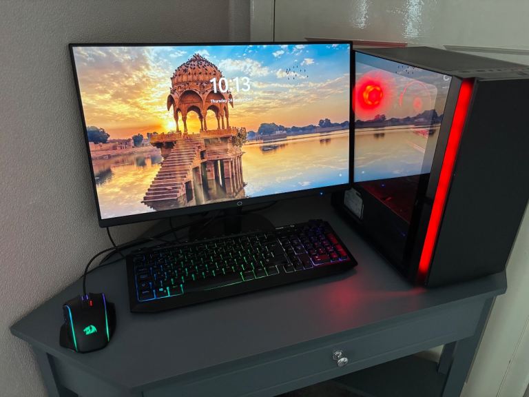 Gaming PC Setup with Monitor, Keyboard, and Mouse – As Good As New