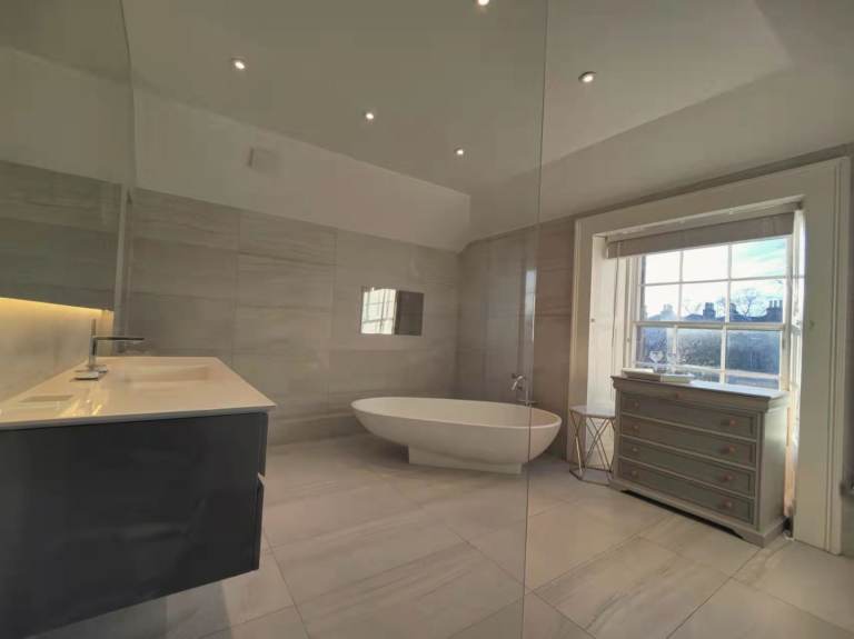 Luxury studio in a hotel standard building