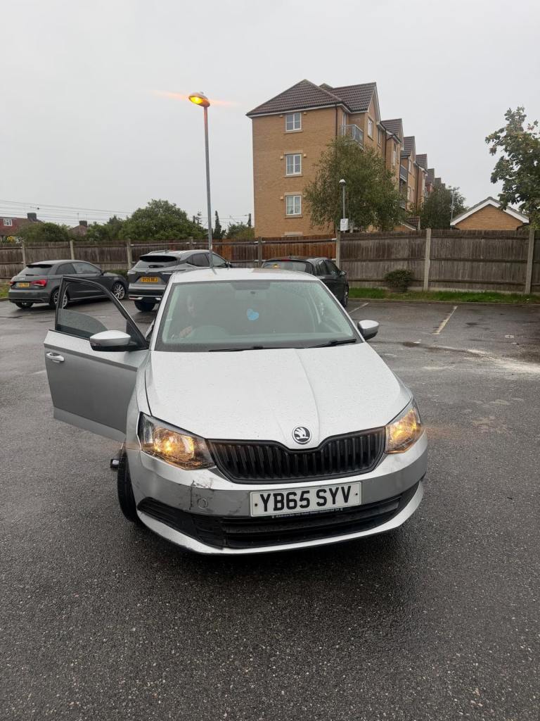 Skoda, FABIA, Hatchback, 2015, Manual, 999 (cc), 5 doors