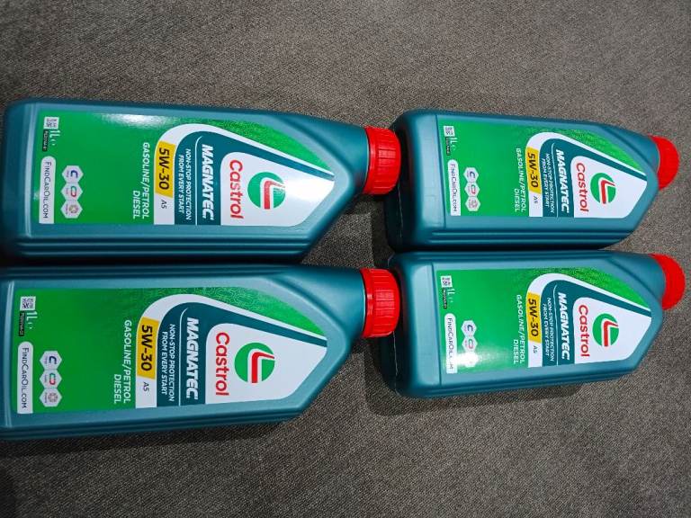 4×Castrol Magnatec 5w-30 