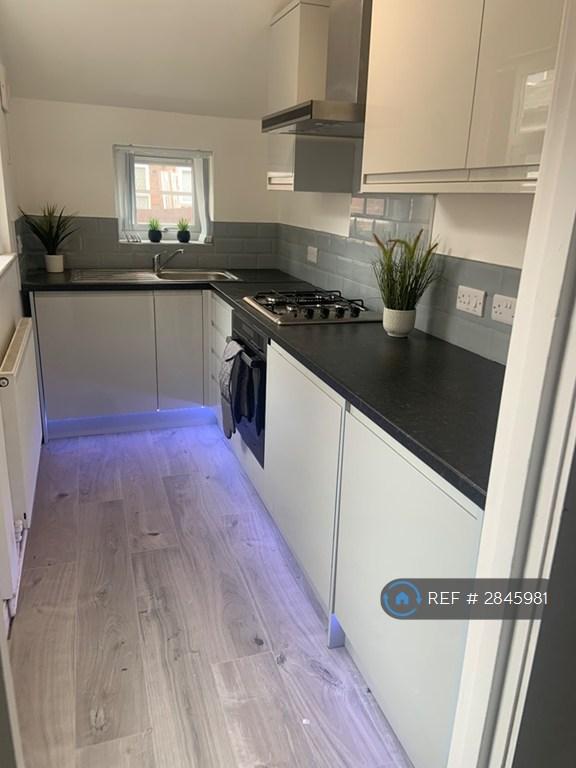 3 bedroom house in Cedar Road, Nottingham, NG7 (3 bed) (#2845981)