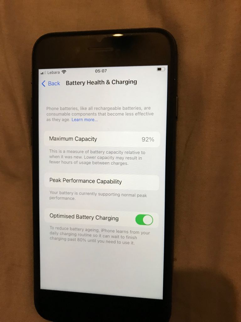 Apple iPhone 8 64gb unlocked fully works looks nearly new battery health 92% 