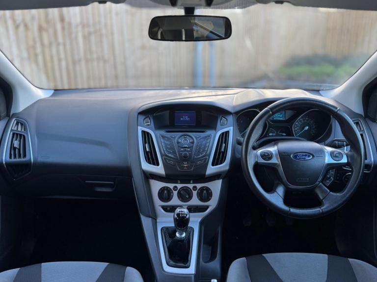 2012 Ford Focus 1.6 TDCi 115 Zetec 5dr HATCHBACK DIESEL Manual