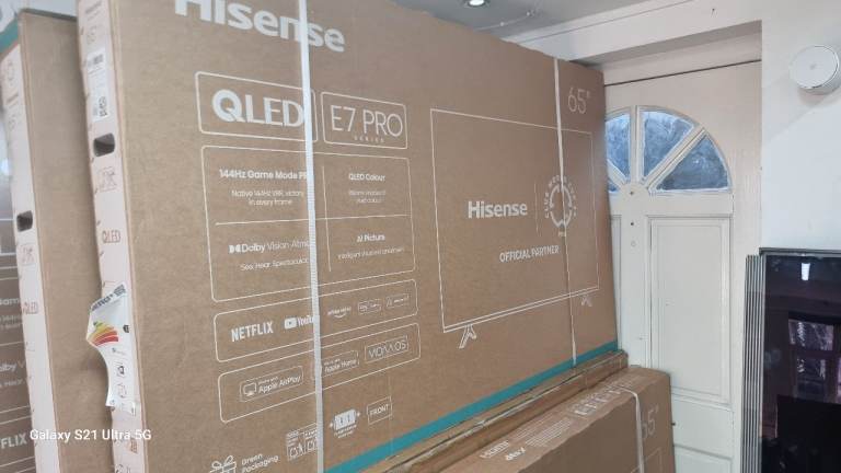 New sealed Hisense qled ultra smart 4k 65inch tv 