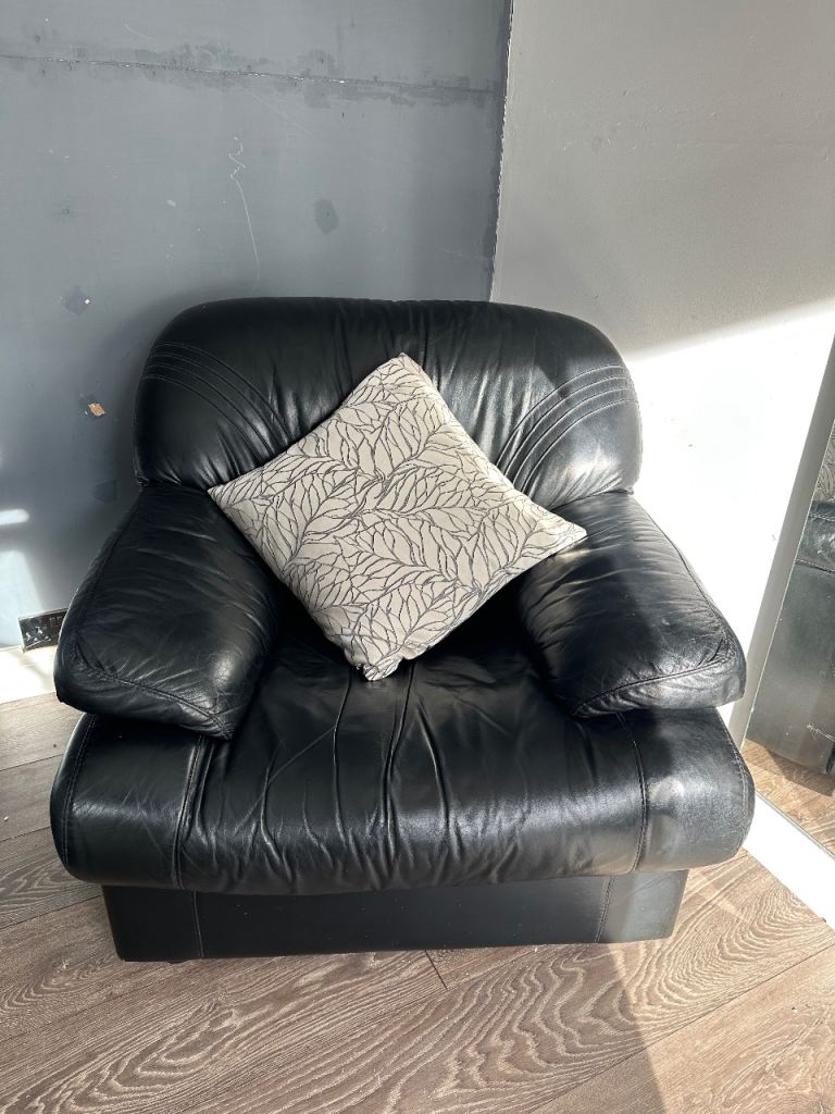 Black Leather Armchair – Good Condition