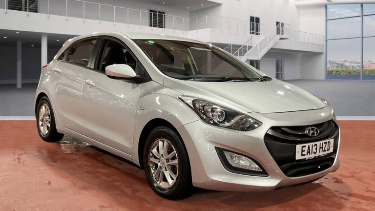 2013 Hyundai i30 1.6 CRDi Blue Drive Active Hatchback 5dr Diesel Manual Euro 5 (s/s) (110 ps Hatc...
