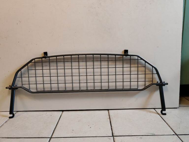 Toyota CH-R dog guard