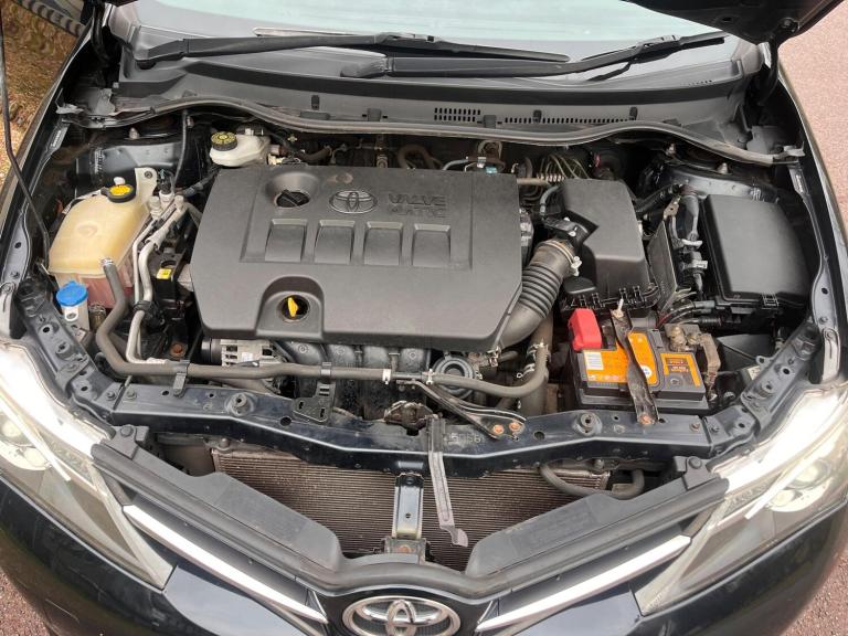 2014 Toyota Auris 1.6 V-Matic Icon 5dr HATCHBACK PETROL Manual
