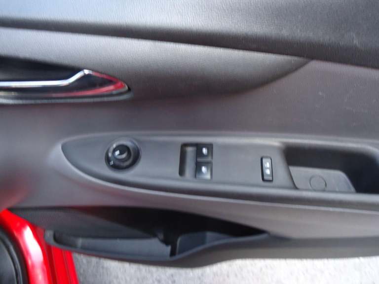 VAUXHALL VIVA 1.0 i SL Red Manual Petrol 2016