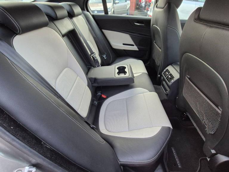 2017 Jaguar XE 2.0 Ingenium R-Sport 4dr Auto SALOON PETROL Automatic