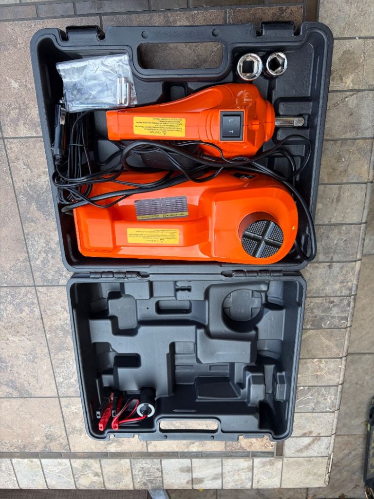 12V Electric Impact Wrench Kit - Car Tyre/Tire Change Tool Set in Hard Case - 380Nm Torque