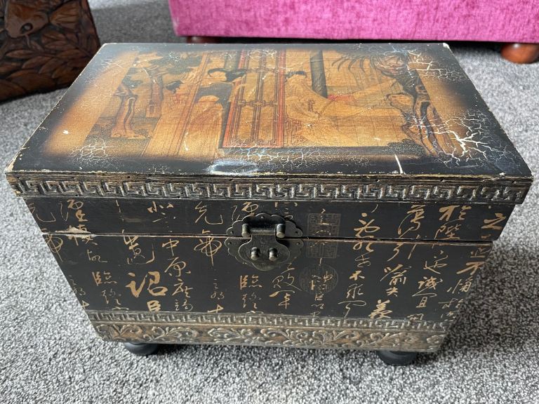 Antique Chinese Black Lacquered Jewellery Box