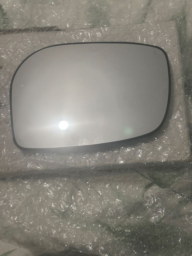 Toyota Yaris side mirror 