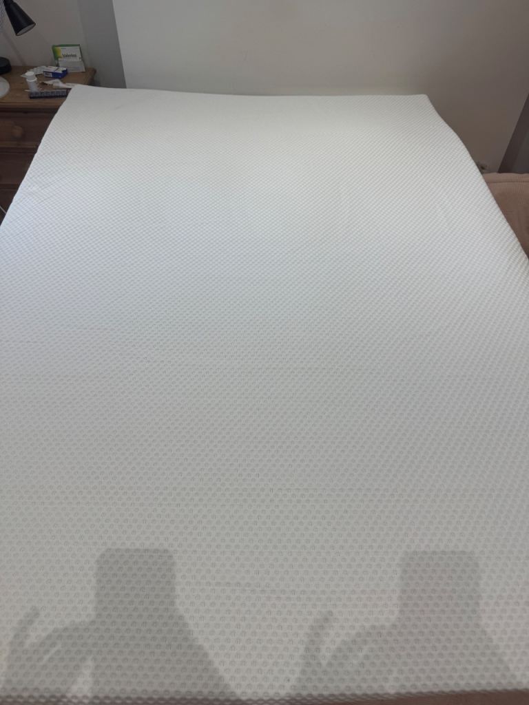 IKEA / MATTRESS PAD