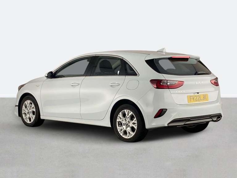 2022 Kia Ceed 1.0T GDi ISG 2 5dr Hatchback PETROL Manual
