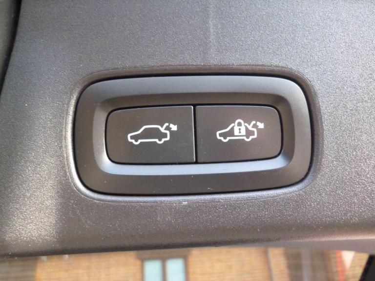 2020 Volvo V90 2.0 D4 R-Design Plus Auto Euro 6 (s/s) 5dr ESTATE Diesel Automatic