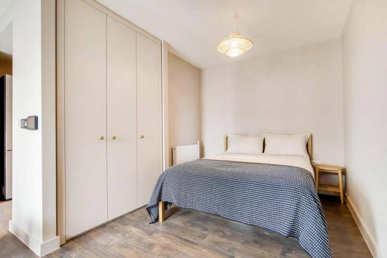  Comfortable Flatshare Near Tube ✅✅