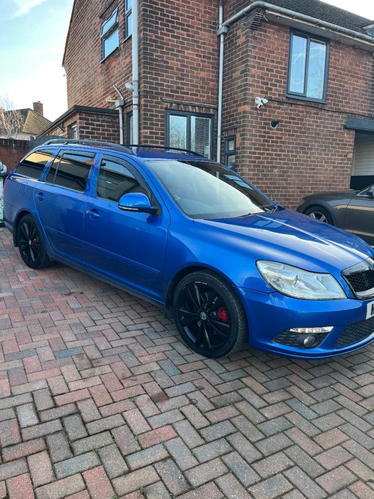 SKODA, OCTAVIA, vRS BlackLine DSG Estate, 2013, Semi-Auto, 1968 (cc), 5 doors