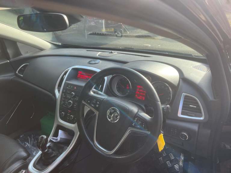 VAUXHALL ASTRA GTC 1.6 CDTi ecoFLEX SRi 2015