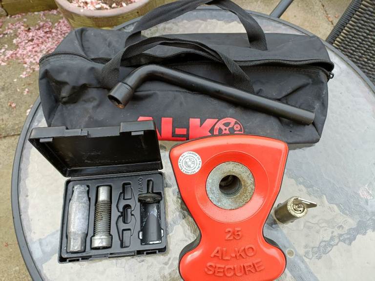 Alko caravan wheel lock No 25 complete