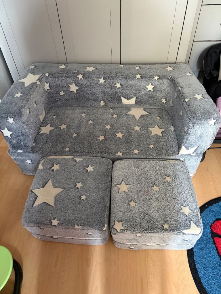 FREE Kids Grey Star Pattern Sofa with Footstools – Good Condition
