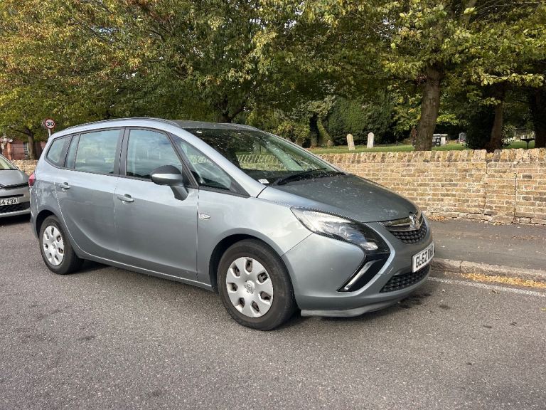 FREE ULEZ VAUXHALL ZAFIRA TOURER 1.8 PETROL 2013 7 SEATER VERY GOOD CONDITION 15 MONTHS WARRANTY