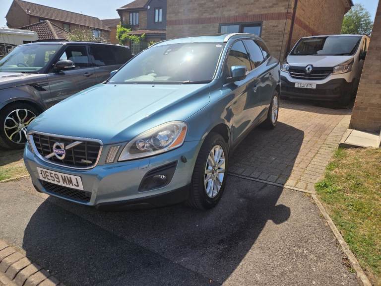 Volvo, 2010, 2950 (cc)