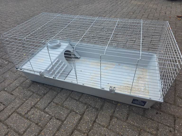 Indoor cage for small animals 