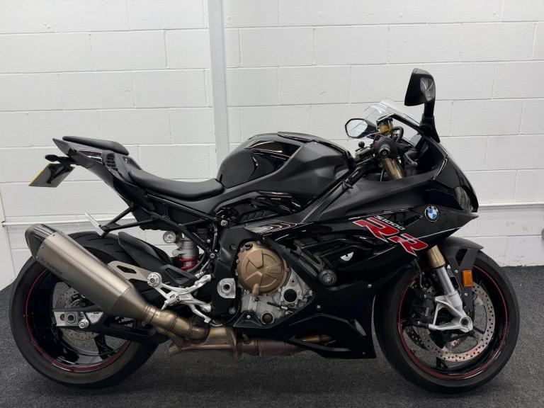 BMW S1000RR SPORT ABS ** 7000 miles - Akrapovic Exhaust - 12 Months MOT **
