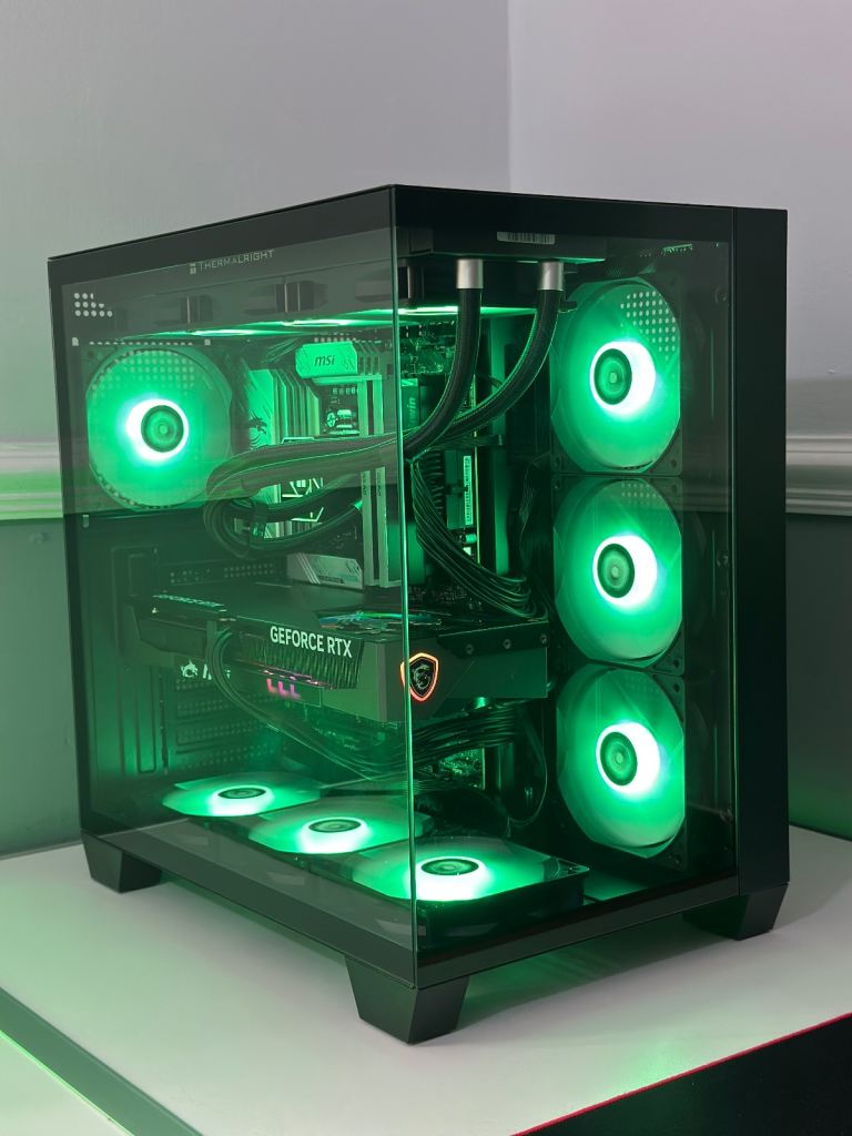 High End Gaming PC – RTX 5070 12GB + AMD Ryzen 7 9700X + 32GB DDR5