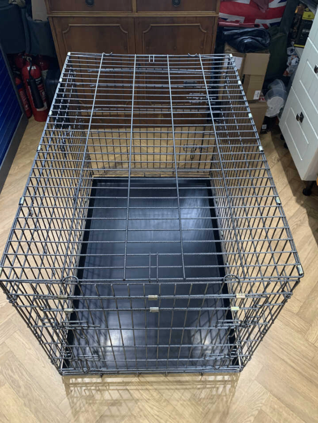 Large Dog Crate/ Cage   Stalham area