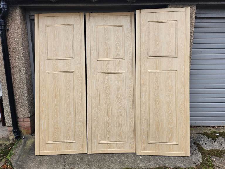 Sliding wardrobe doors 