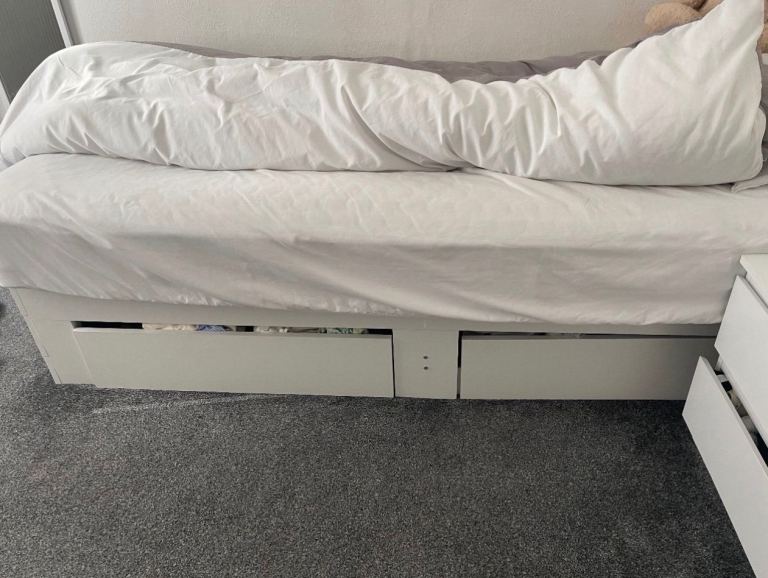Moving Abroad Sale – Everything Must Go - White Single Bed Frame