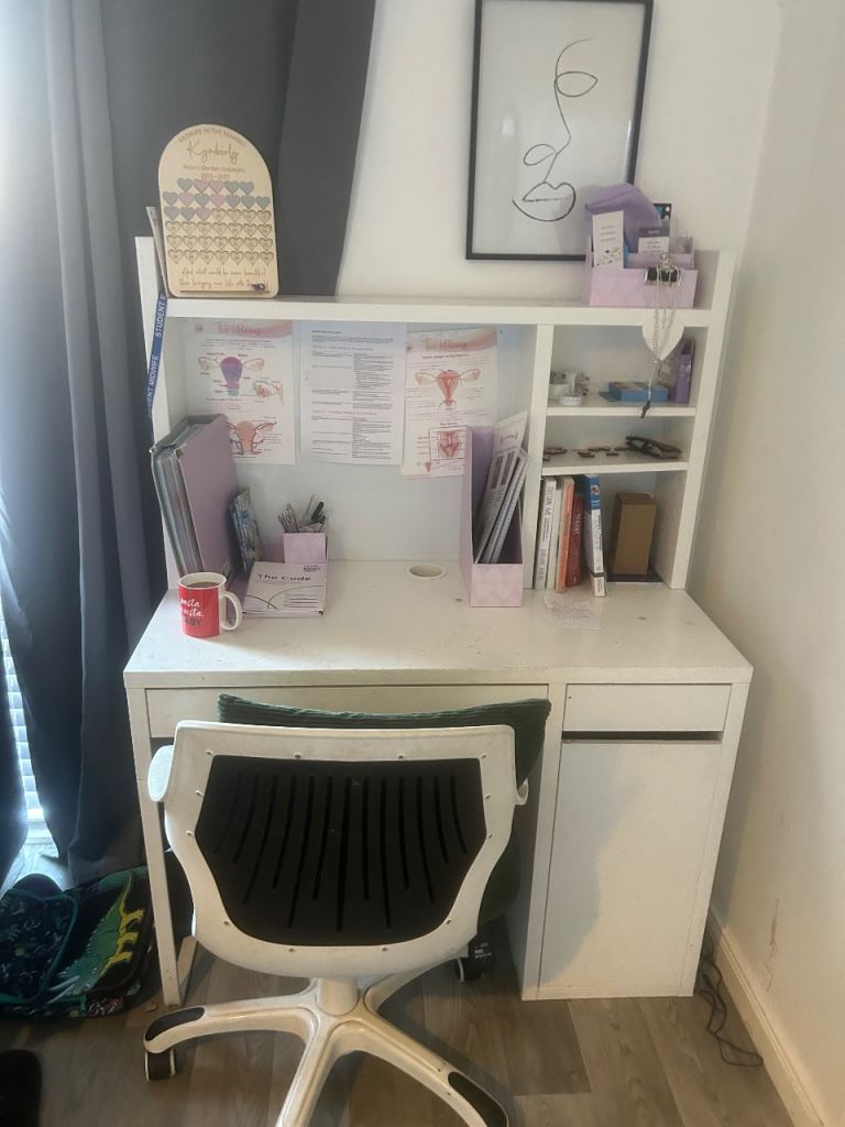 White desk and chair