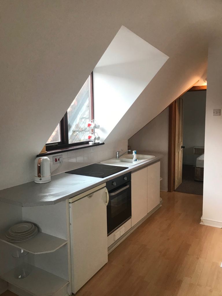 ONE BEDROOM FLAT HOWARD RD SHIRLEY SOUTHAMPTON. 