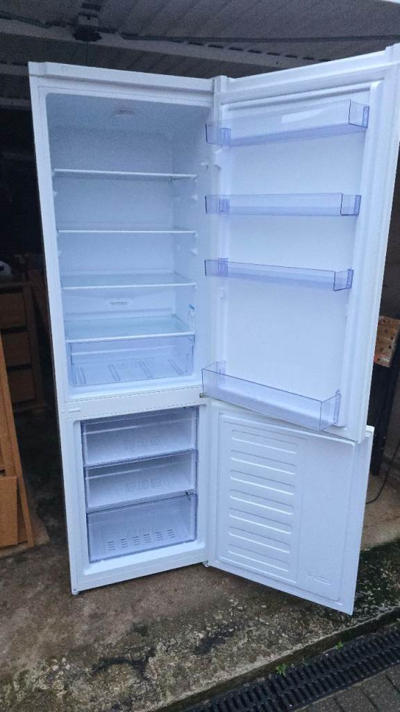 Beko Fridge Freezer  - Great Condition  - Can deliver locally from £7