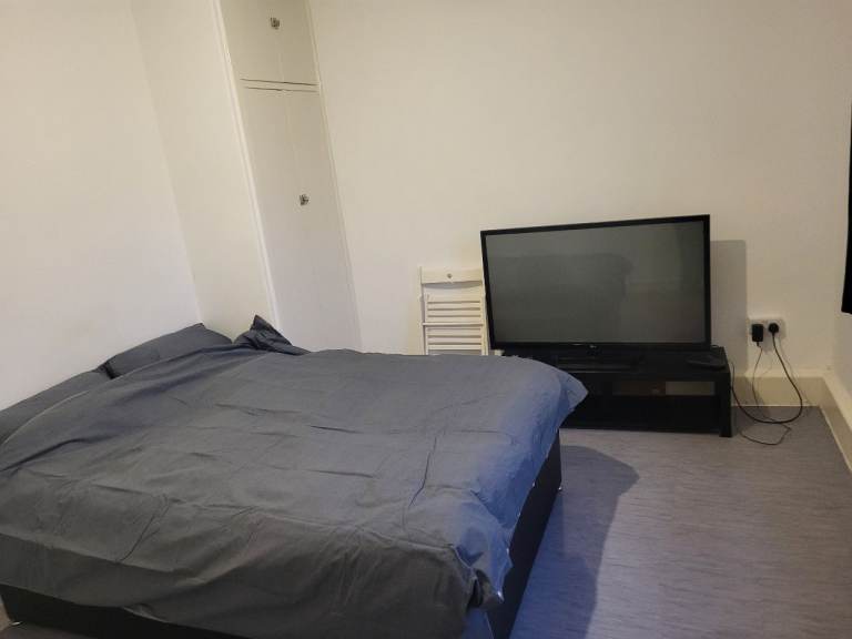 Short-Term Double Room (2 Months)  Balham  Available Now