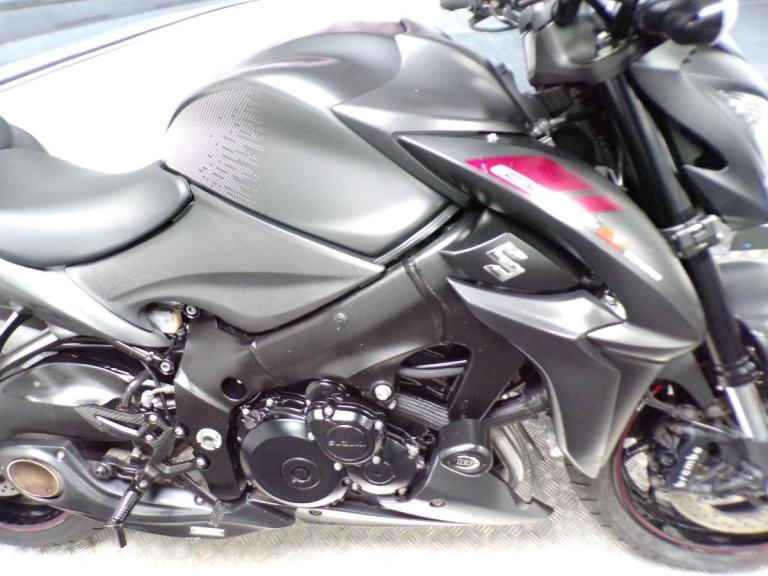 2017 SUZUKI GSX-S1000 2 OWNER BIKE FROM NEW