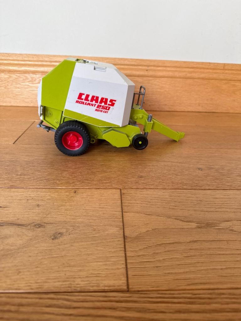 Claas Rollant 250 Toy Baler – Good Condition