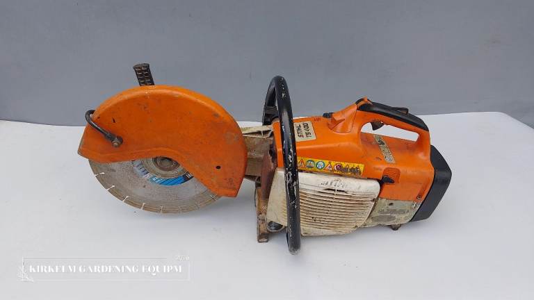 STIHL TS400 2 STROKE PETROL STONE/ METAL SAW IN GOOD WORKING ORDER SERVICED £200