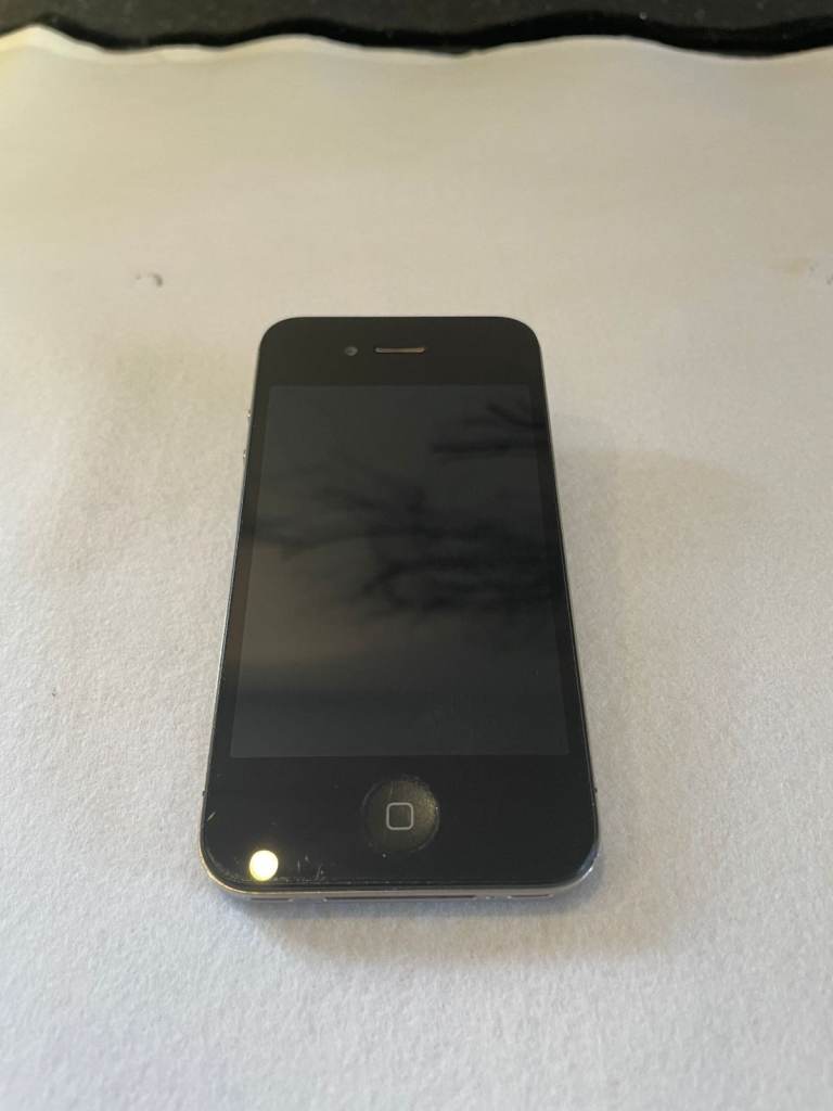 Apple iPhone 4s 8GB