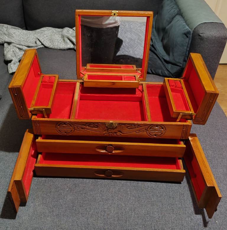 image for Vintage Oriental Wooden Jewellery Box