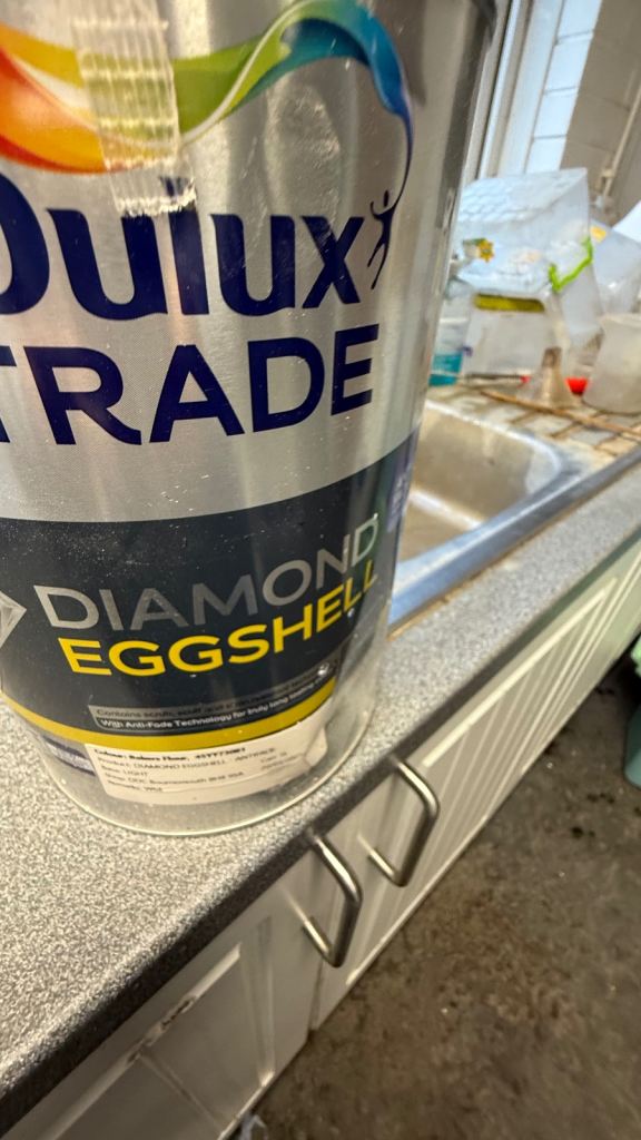 image for 20 L new deluxe diamond eggshell paint
