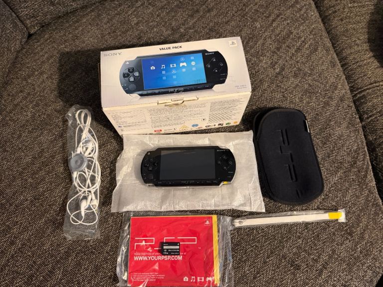 PSP 1000 complete boxed value pack.