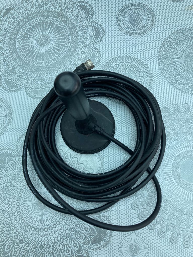 Mag mounted digital tv aerial for Camper vans Caravans etc