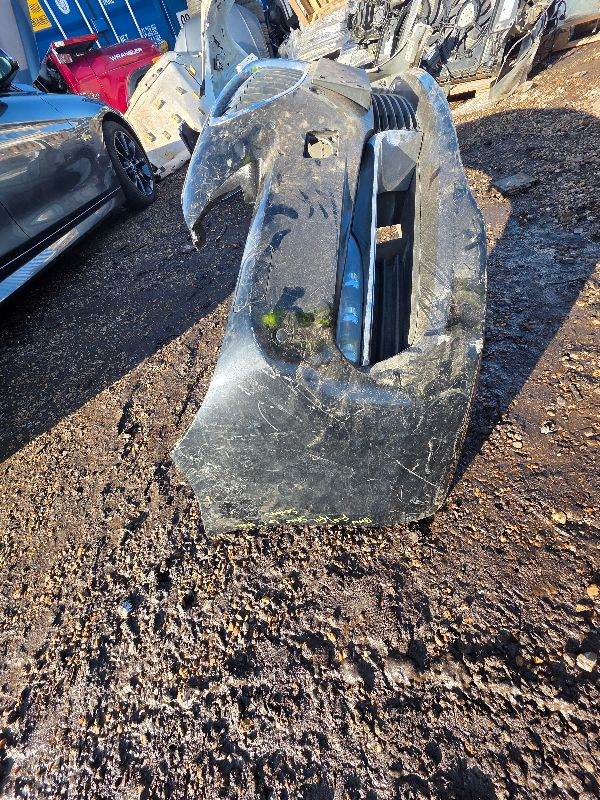 BMW 5 SERIES F10 F11 FRONT BUMPER BLACK sensors BREAKING PARTS 