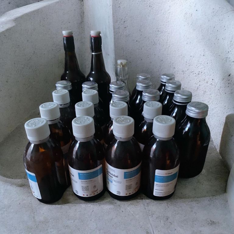 Empty glass bottles only 