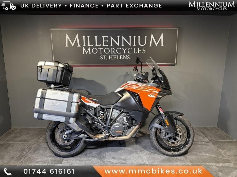 2017 KTM SUPER ADVENTURE PERFORMANCE ADVENTURE TOURER WITH THREE PART LUGGAGE